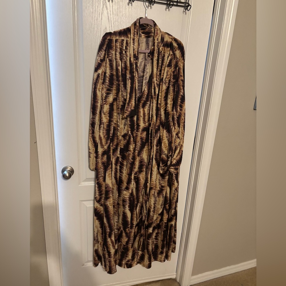 Banana Republic Long Sleeve Dress in Brown and Black